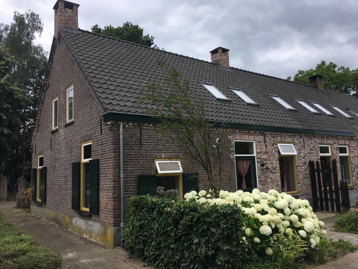 Vakantiehuis In Het Voorhuis Dommelen Экстерьер фото